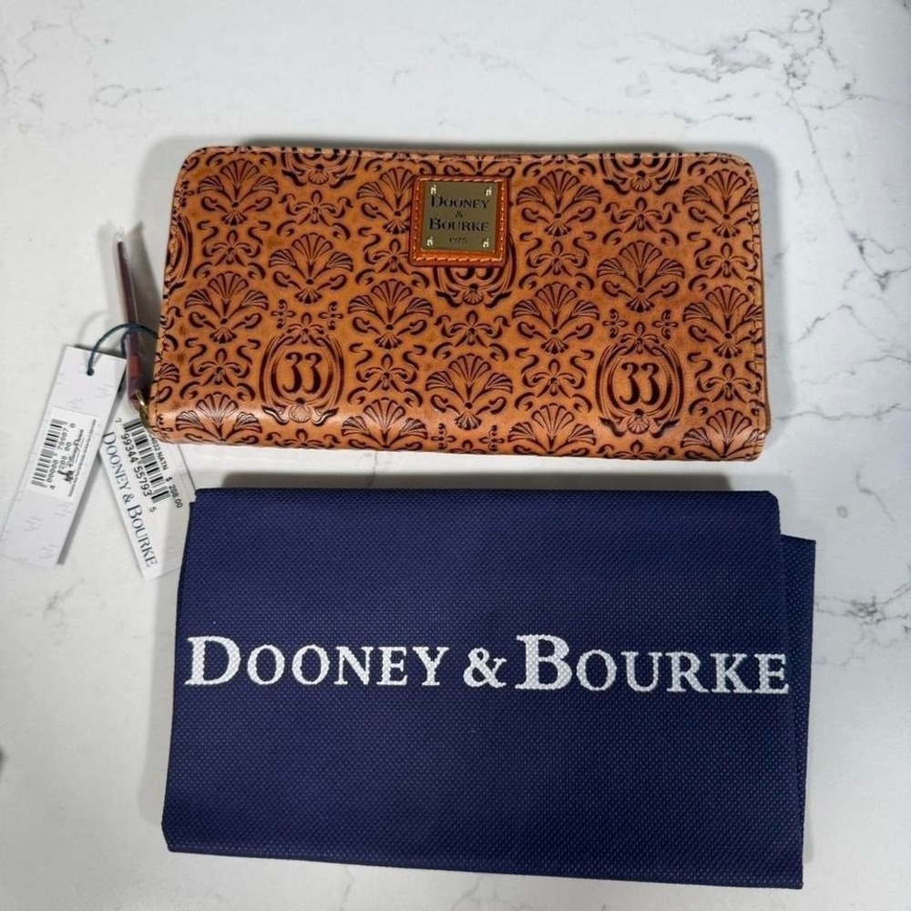 NWT Dooney & Bourke Disney Parks Club 33 Tooled Leather Zip Around Wallet Brown
